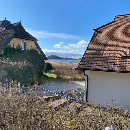 Fewo Yachthafenblick Nr.5 * Burtevitz
