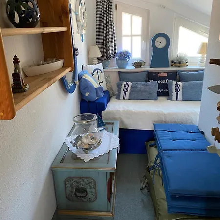 Fewo Yachthafenblick Nr.5 Burtevitz